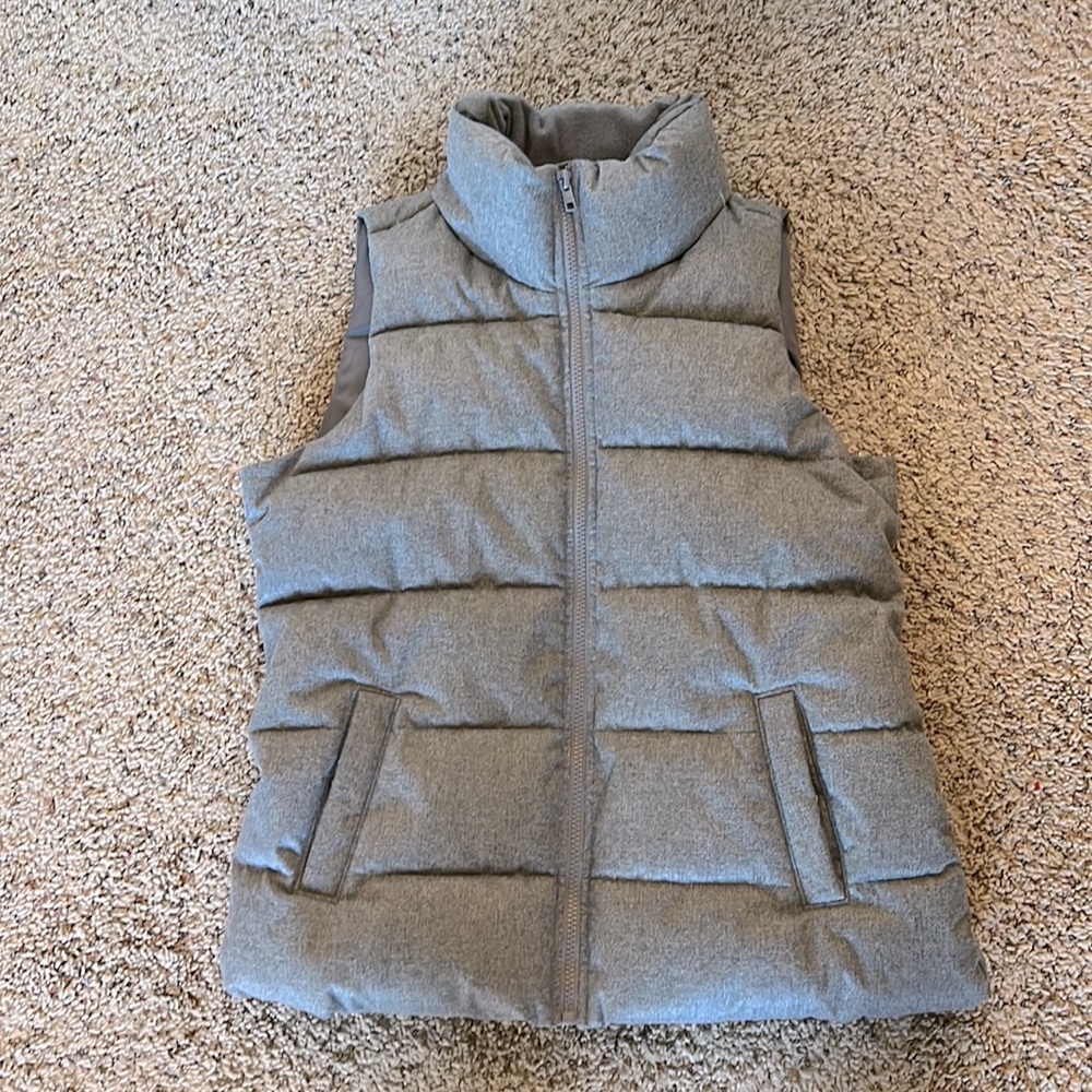 Old Navy vest size Small